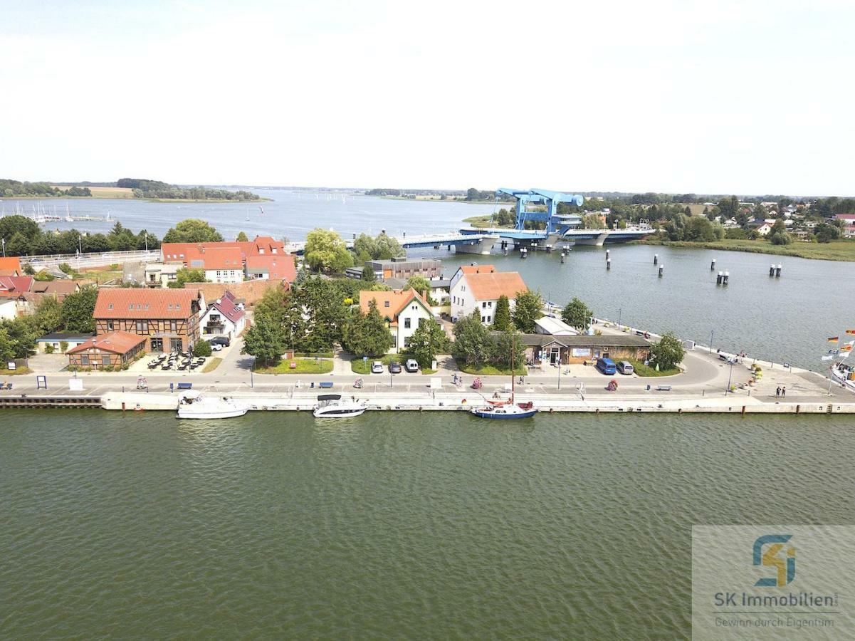 Zur Schlossinsel Hotel Wolgast Bagian luar foto
