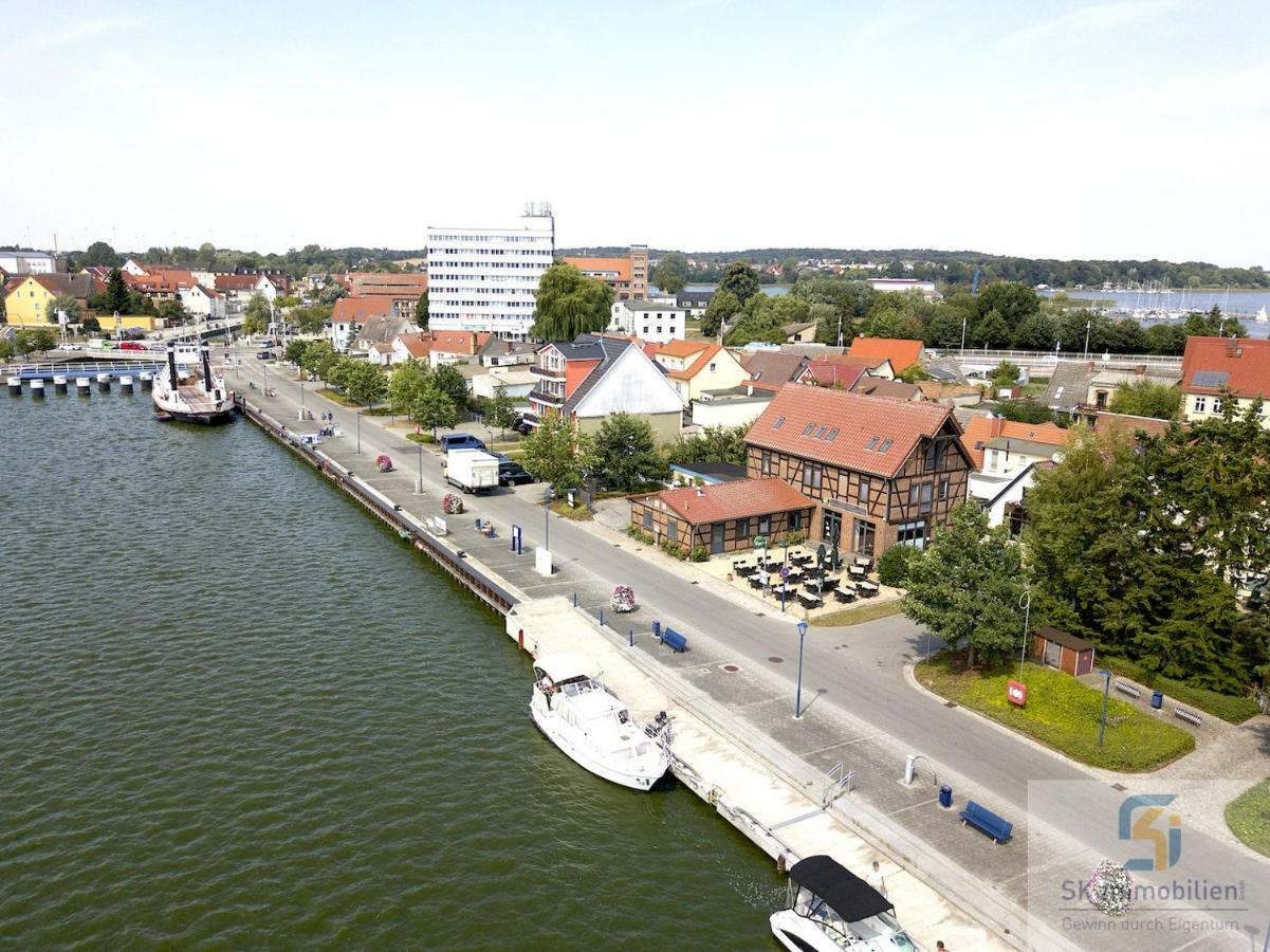 Zur Schlossinsel Hotel Wolgast Bagian luar foto